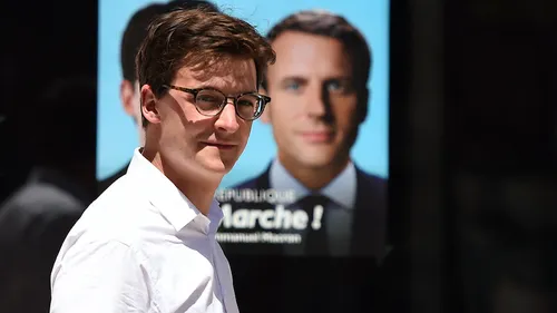 La permanence du député de la Vienne Sacha Houlié incendiée la nuit...